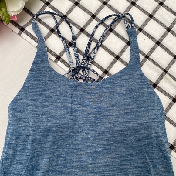 Lululemon Athletica Workout Tank, Size 6 - Picture 2 of 8